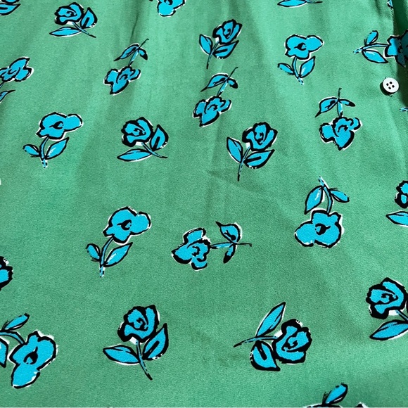 CAbi Green Cottagecore Floral Button Down Shirt Pop Art Women's L Preppy Teacher - Picture 9 of 11